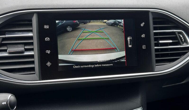 Peugeot 308 2.0 Bluehdi GT 180PS full