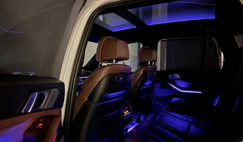 BMW X5 M50D INDIVIDUAL XDRIVE 400PS full