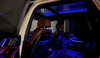 BMW X5 M50D INDIVIDUAL XDRIVE 400PS full