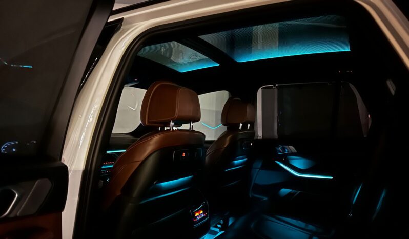 BMW X5 M50D INDIVIDUAL XDRIVE 400PS full