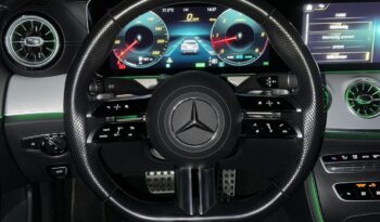 Mercedes-Benz E300D Coupe AMG Line 4Matic 2022 full
