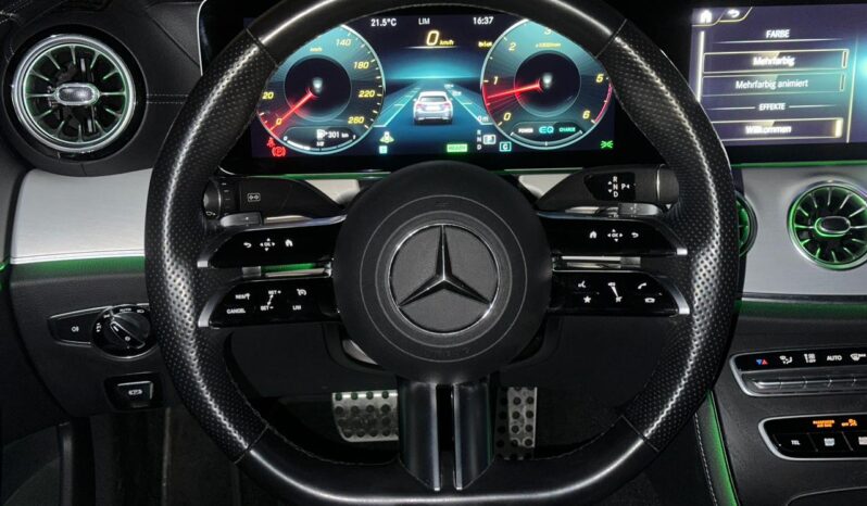 Mercedes-Benz E300D Coupe AMG Line 4Matic 2022 full